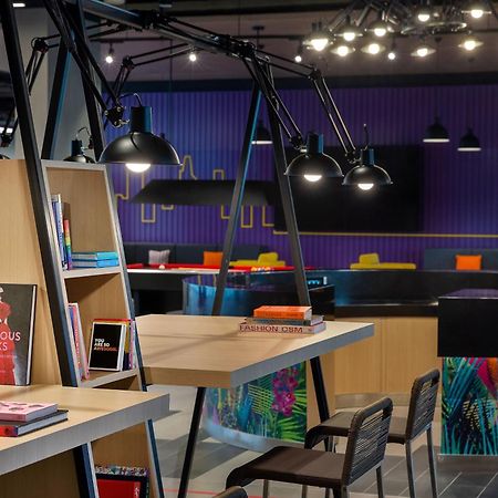 Aloft Dubai Airport Hotel Exterior photo