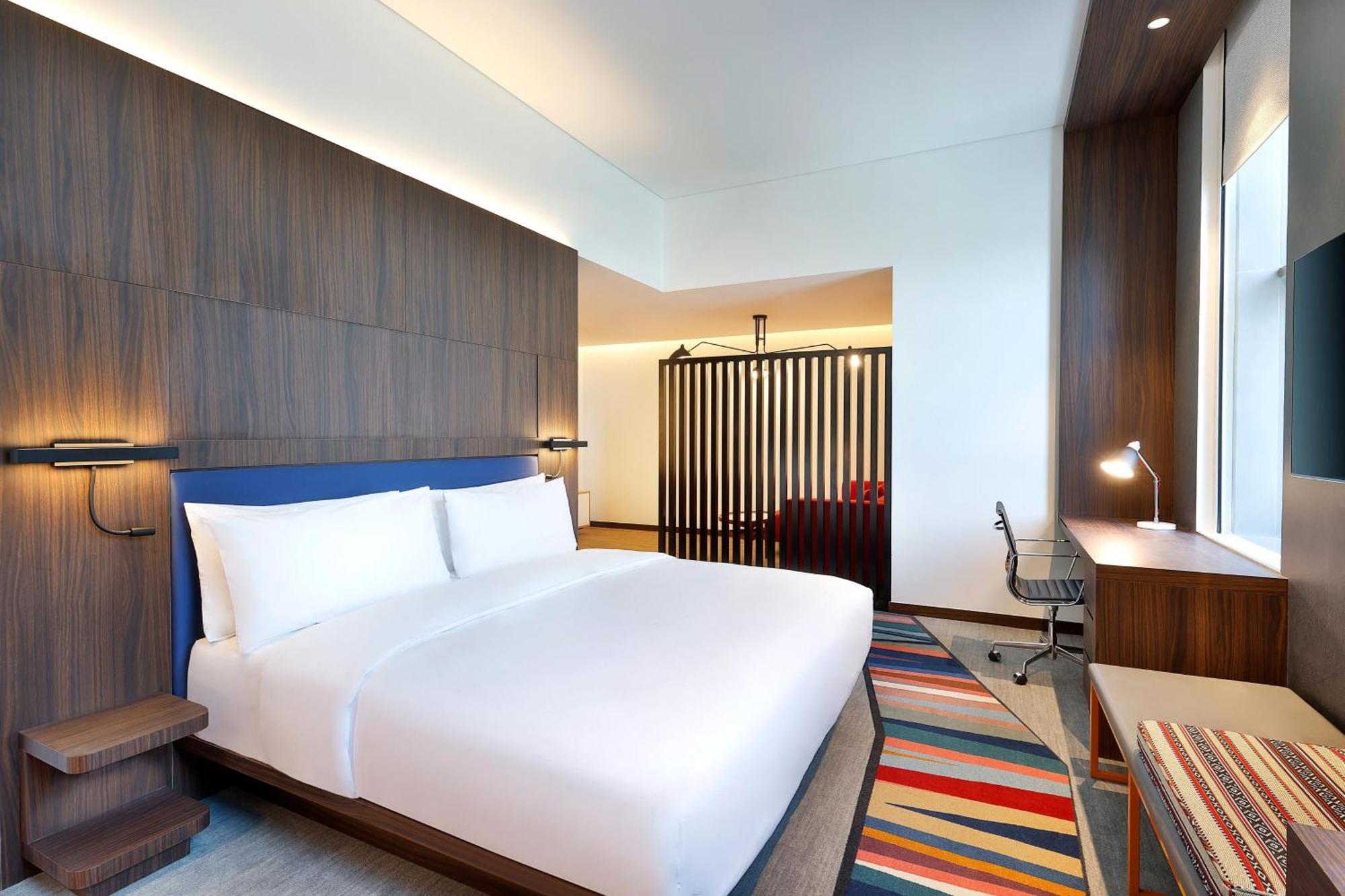 Aloft Dubai Airport Hotel Exterior photo
